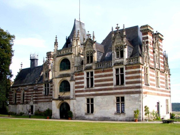 chateau etelan